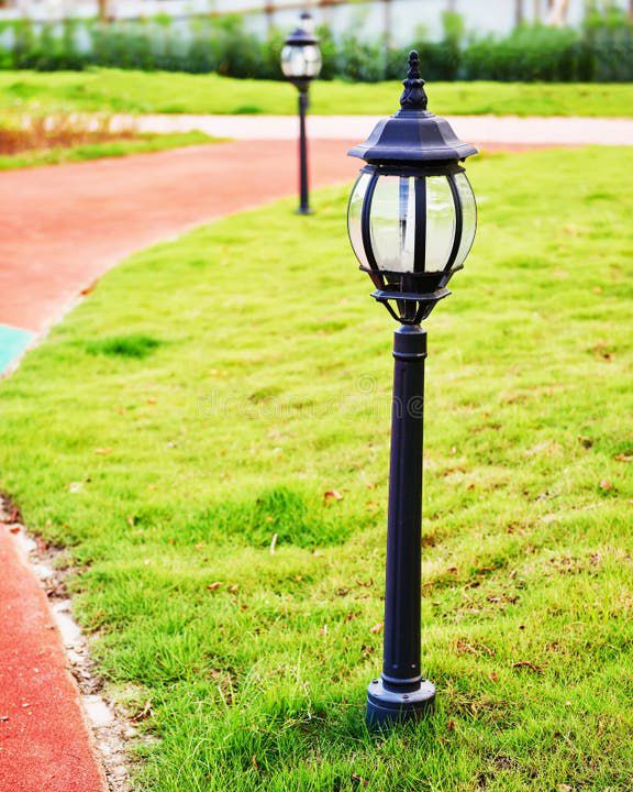 High Pole Outside Post Light Street Lamp Outdoor Waterproof Garden Pillar Lantern Garden Landscape Community Lawn Light E27 1-Light# E27 2-Light# E27 3-Light - Image 2