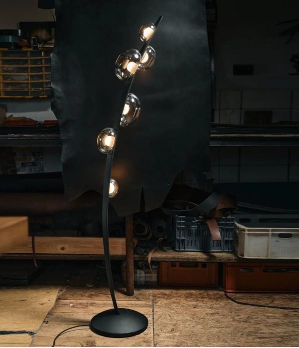 Designer Luxury Living Room Corner Lamp Minimalist LED Bedroom Bedside Lamp for Villa Parlor Hotel Shop Simple Black Floor Lamps - Image 4